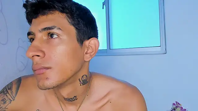 Snapshot of porno_king69 chatting on November 29, 3:37 pm porno king69 online show from November 29, 3:37 pm