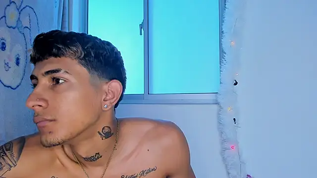 Snapshot of porno_king69 chatting on December 4, 3:32 pm porno king69 online show from December 4, 3:32 pm