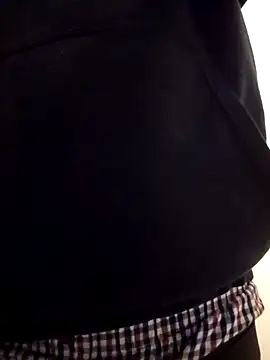 Snapshot of Stingles chatting on November 10, 12:53 am Stingles online show from November 10, 12:53 am