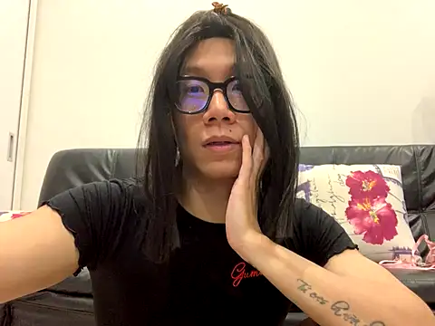 Snapshot of AnnaCR666 chatting on November 14, 5:17 am AnnaCR666 online show from November 14, 5:17 am