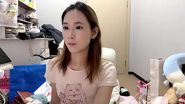 Snapshot of Ann-cookie chatting on May 8, 4:34 pm Ann-cookie online show from May 8, 4:34 pm