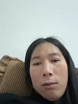 Snapshot of crhong666 chatting on April 2, 12:47 pm crhong666 online show from April 2, 12:47 pm