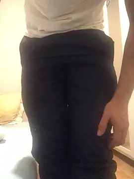 Snapshot of lewis91 chatting on October 29, 9:49 pm lewis91 online show from October 29, 9:49 pm