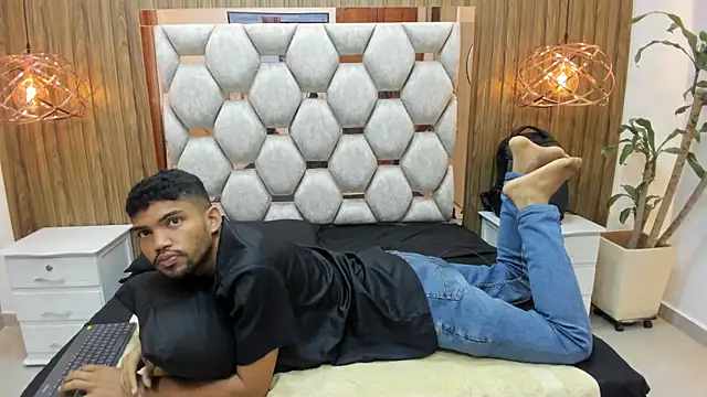 jeff nick online show from October 21, 11:33 am