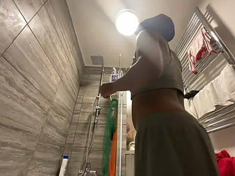 Snapshot of Curvy_AfricanQuinn chatting on September 22, 5:53 am Curvy AfricanQuinn online show from September 22, 5:53 am