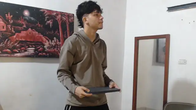 alice julls online show from October 24, 4:53 am