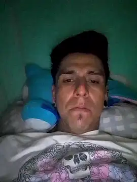 Snapshot of TragicAirplane168 chatting on November 16, 2:22 pm TragicAirplane168 online show from November 16, 2:22 pm