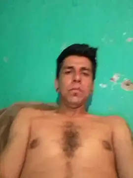 Snapshot of TragicAirplane168 chatting on February 2, 8:29 pm TragicAirplane168 online show from February 2, 8:29 pm