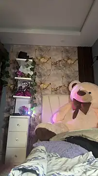 hannachris- online show from June 11, 2:53 am