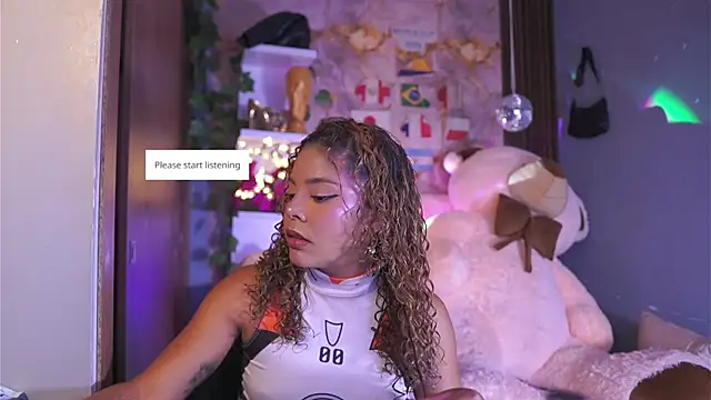 hannachris- online show from June 29, 12:17 am