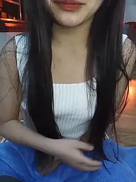 Snapshot of Emi_Fujin chatting on November 28, 1:47 pm Emi Fujin online show from November 28, 1:47 pm