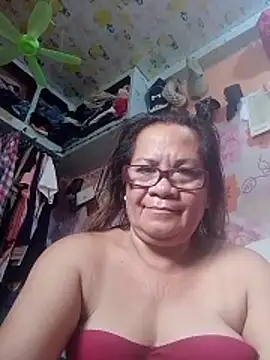 vickyhot1966 online show from May 18, 11:32 pm