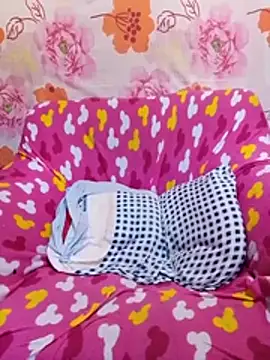 vickyhot1966 online show from July 5, 9:05 am