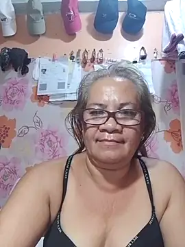 vickyhot1966 online show from July 11, 10:33 pm