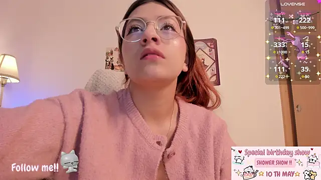 emily uwu0 online show from April 22, 12:02 am