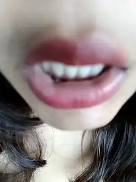 Hott Muskan online show from September 22, 10:50 am