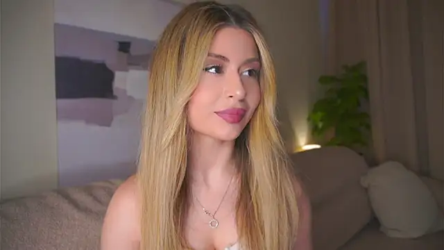 GeorginaHarn online show from May 5, 8:11 am
