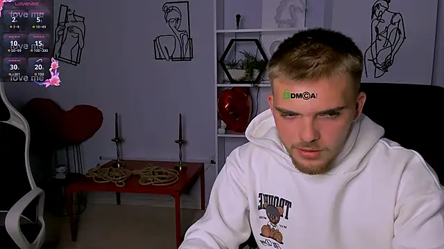 Snapshot of aron_black_ chatting on September 12, 7:14 pm aron black  online show from September 12, 7:14 pm