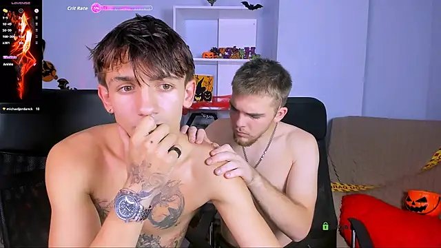 Snapshot of aron_black_ chatting on October 24, 8:49 pm aron black  online show from October 24, 8:49 pm