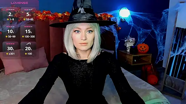 EvelynPoole online show from October 23, 1:38 am