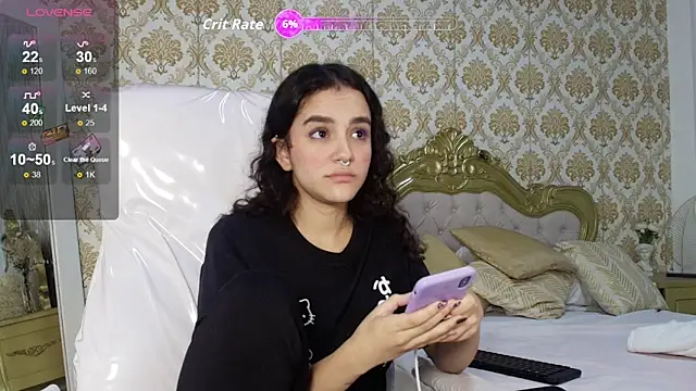 Snapshot of JessB_ chatting on February 2, 7:23 pm JessB online show from February 2, 7:23 pm