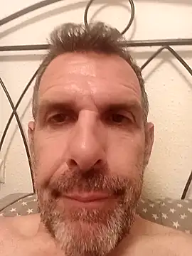 gigolobcn online show from April 22, 3:20 am