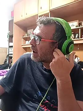 gigolobcn online show from May 10, 5:12 am