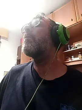 gigolobcn online show from May 23, 11:20 pm