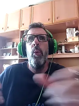 gigolobcn online show from May 24, 1:05 pm