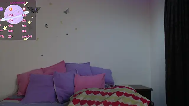 Snapshot of evangeline_lover chatting on October 22, 11:54 am evangeline lover online show from October 22, 11:54 am