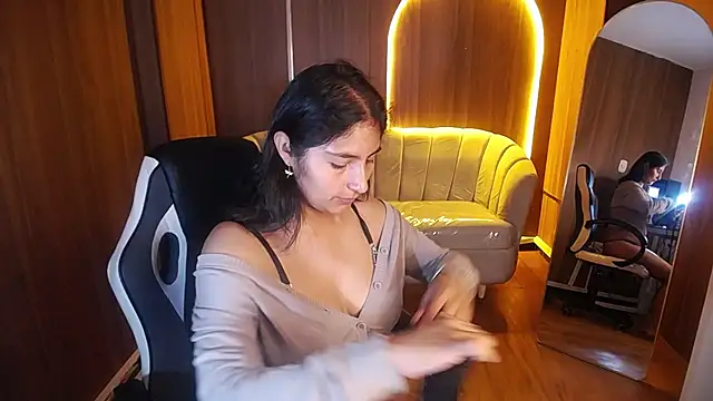 Snapshot of Gumball_b chatting on October 29, 3:31 am Gumball b online show from October 29, 3:31 am