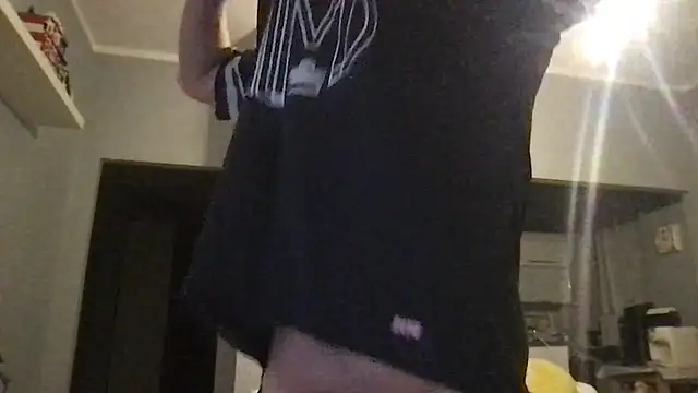 Axl hot online show from June 2, 10:23 pm
