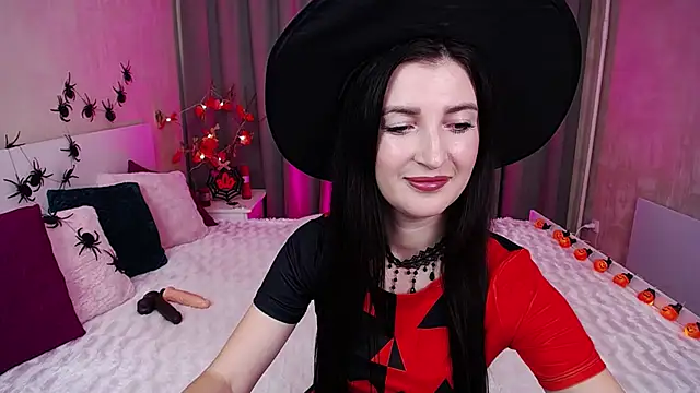 EvelinCuper online show from October 31, 6:14 am