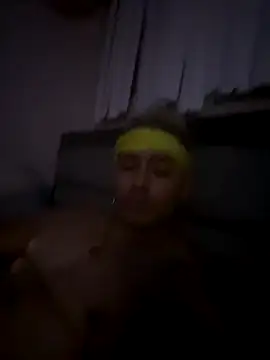 GirThyDock online show from October 18, 9:32 am