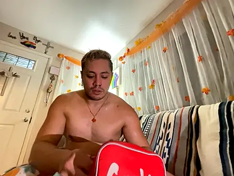 GirThyDock online show from November 3, 3:08 am