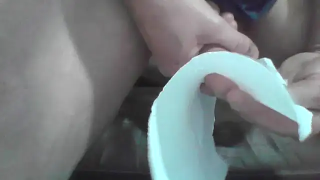 Snapshot of davv28 chatting on October 25, 8:22 am davv28 online show from October 25, 8:22 am