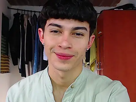 Snapshot of john_vichenso chatting on September 9, 9:36 pm john vichenso online show from September 9, 9:36 pm