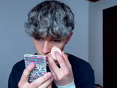 Snapshot of john_vichenso chatting on October 10, 8:52 pm john vichenso online show from October 10, 8:52 pm