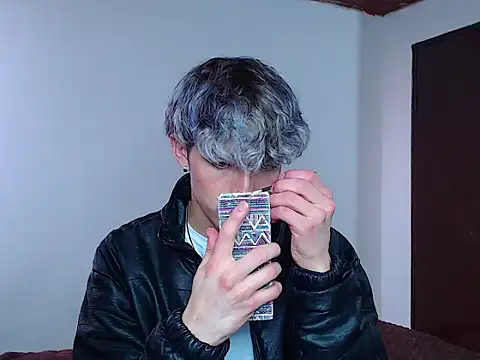 Snapshot of john_vichenso chatting on November 5, 9:04 pm john vichenso online show from November 5, 9:04 pm