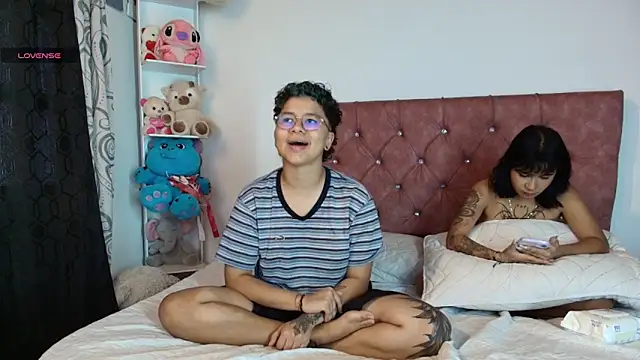 Snapshot of azul_honey chatting on July 1, 7:02 pm azul honey online show from July 1, 7:02 pm