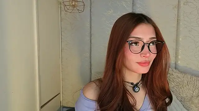 maddy1y  online show from May 18, 1:06 pm