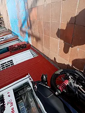 Snapshot of Lady_16 chatting on December 19, 7:21 pm Lady 16 online show from December 19, 7:21 pm