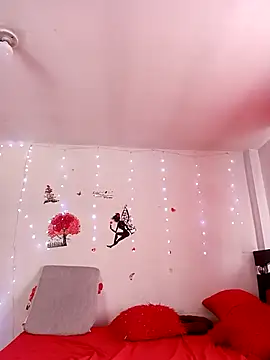 Snapshot of Lady_16 chatting on February 11, 3:39 pm Lady 16 online show from February 11, 3:39 pm