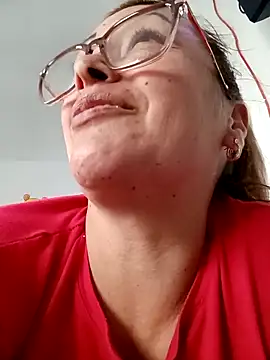 Snapshot of Lady_16 chatting on March 4, 10:49 pm Lady 16 online show from March 4, 10:49 pm