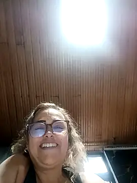 Snapshot of Lady_16 chatting on March 10, 10:04 pm Lady 16 online show from March 10, 10:04 pm