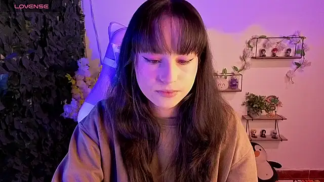 Snapshot of Eymmy_24 chatting on April 15, 1:34 am Eymmy 24 online show from April 15, 1:34 am