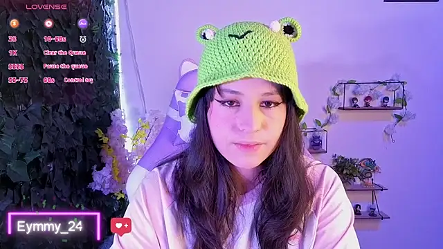 Snapshot of Eymmy_24 chatting on April 19, 1:38 am Eymmy 24 online show from April 19, 1:38 am