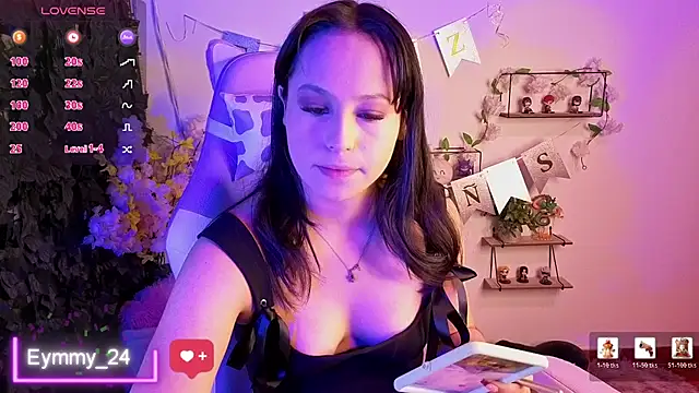 Snapshot of Eymmy_24 chatting on April 24, 1:41 am Eymmy 24 online show from April 24, 1:41 am