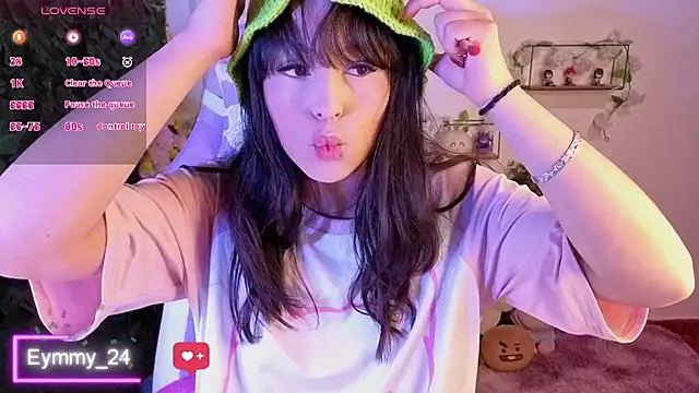 Snapshot of Eymmy_24 chatting on May 9, 1:33 am Eymmy 24 online show from May 9, 1:33 am