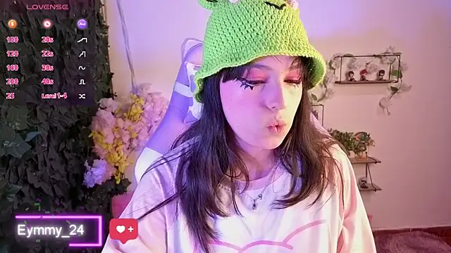 Snapshot of Eymmy_24 chatting on May 15, 1:34 am Eymmy 24 online show from May 15, 1:34 am